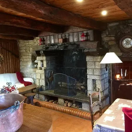 Maison De Vacances En Pierres *